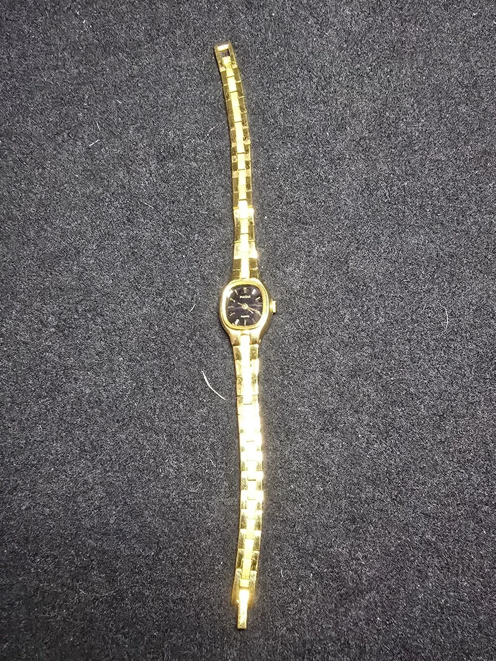Pulsar Gold-Tone Women's Bracelet Watch with Black Dial. V811-5300